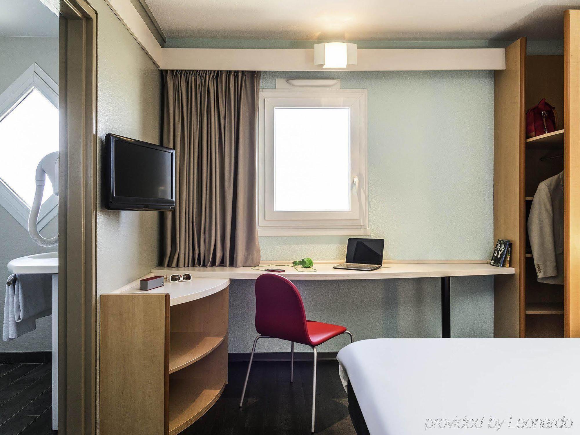 Hotel Ibis Thonon Centre Exterior foto