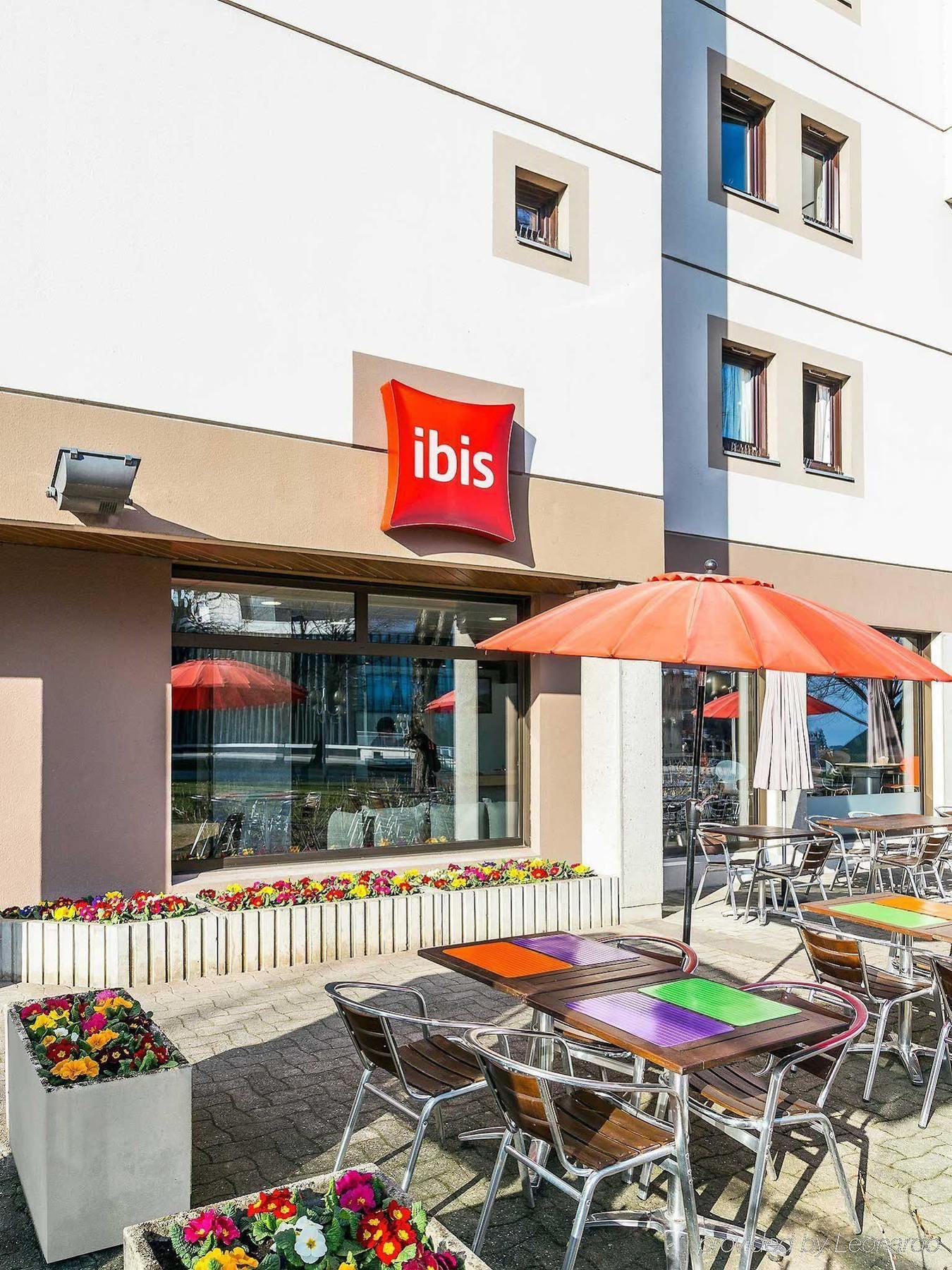Hotel Ibis Thonon Centre Exterior foto